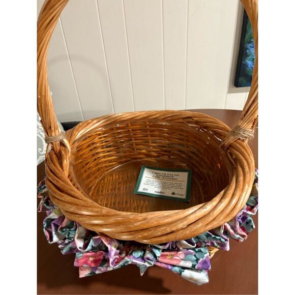 Longaberger Ruffle, Basket, Large - Picture 3 of 6